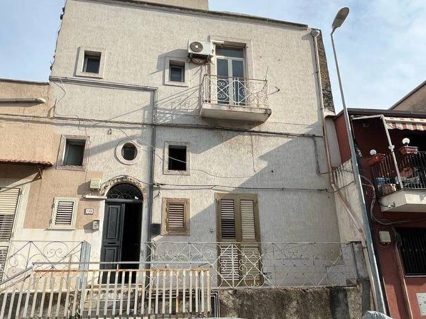 appartamento in vendita a Catania in zona Picanello