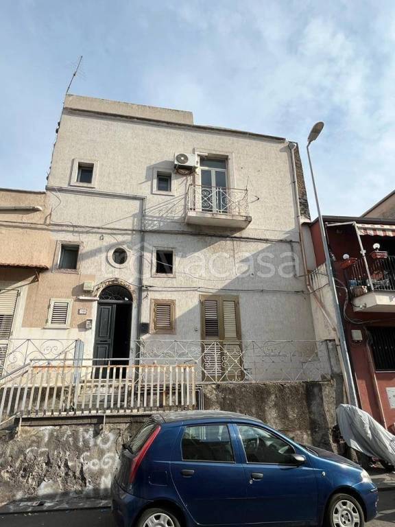 appartamento in vendita a Catania in zona Picanello