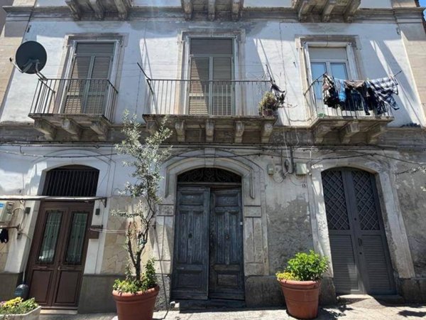 appartamento in vendita a Catania in zona Centro Storico