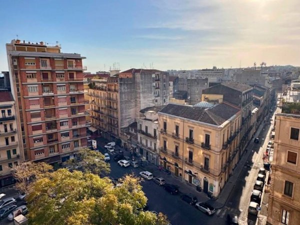 appartamento in vendita a Catania in zona Centro Storico