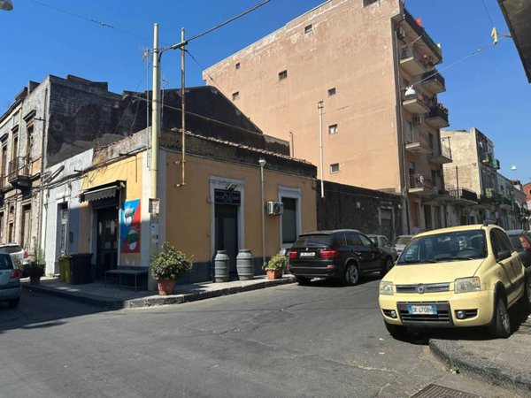 appartamento in vendita a Catania in zona Centro Storico