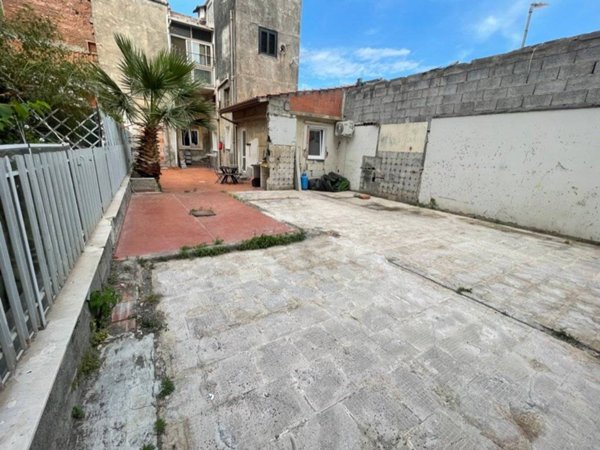 appartamento in vendita a Catania in zona Picanello