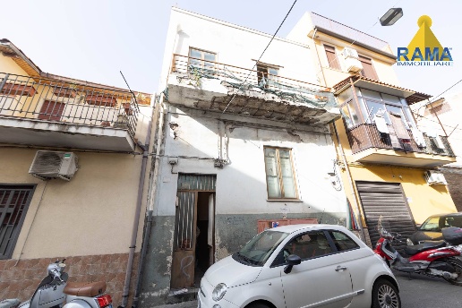 casa indipendente in vendita a Catania in zona Centro Storico