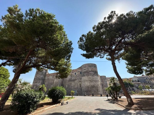 appartamento in vendita a Catania in zona Centro Storico