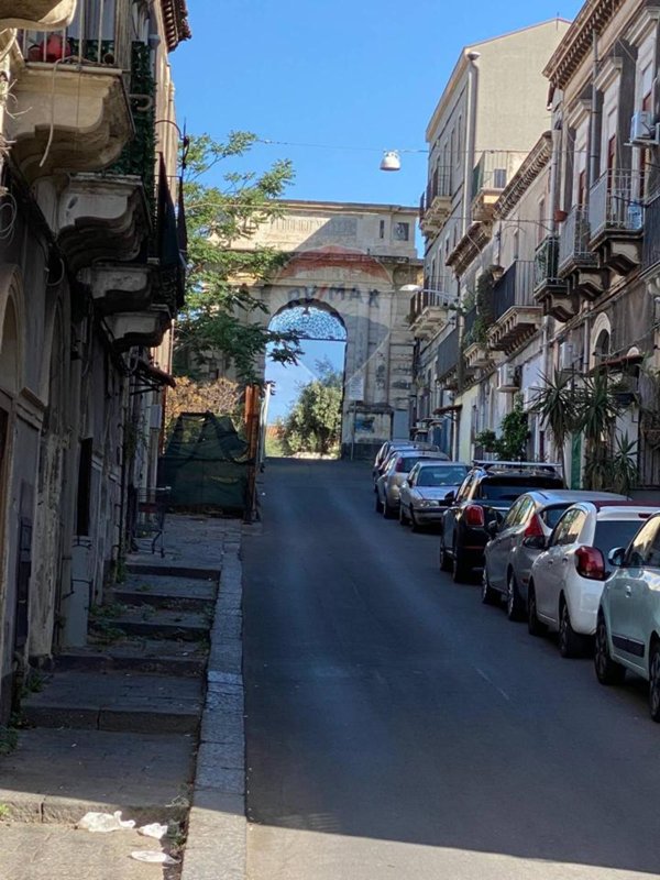 appartamento in vendita a Catania in zona Centro Storico
