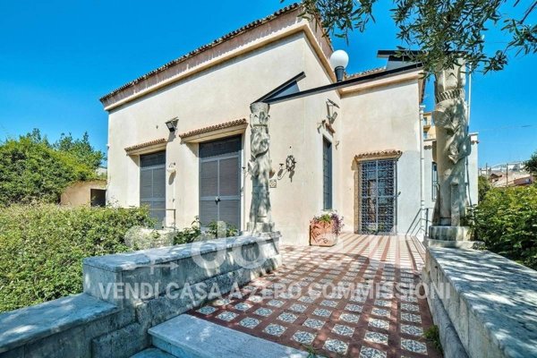 casa indipendente in vendita a Catania in zona Canalicchio