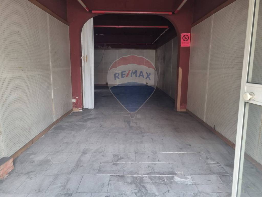 negozio in vendita a Catania in zona Cibali