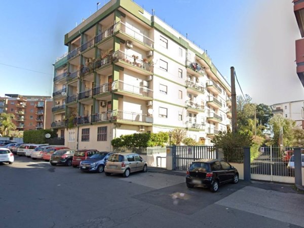 appartamento in vendita a Catania in zona Picanello