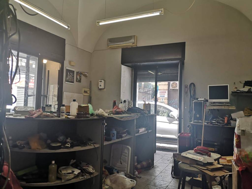negozio in vendita a Catania in zona Centro Storico