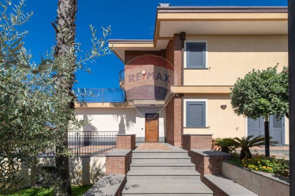 casa indipendente in vendita a Catania