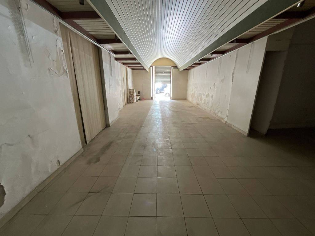 negozio in vendita a Catania in zona Centro Storico