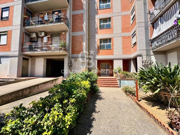 appartamento in vendita a Catania in zona Villaggio Sant'Agata