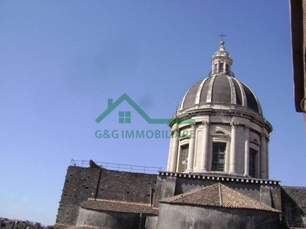 appartamento in vendita a Catania in zona Centro Storico