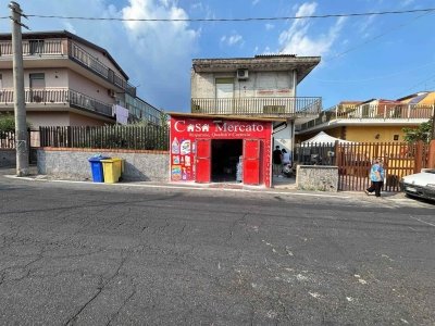 negozio in vendita a Catania in zona San Giorgio
