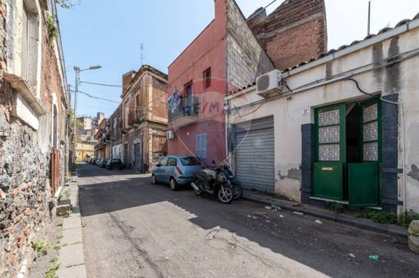 casa indipendente in vendita a Catania in zona Centro Storico