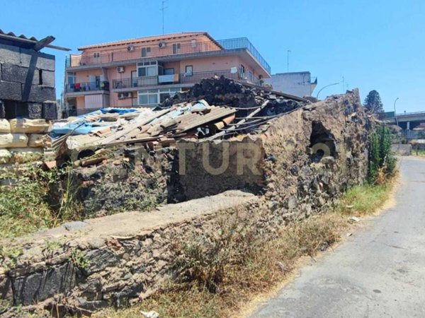 casa indipendente in vendita a Catania