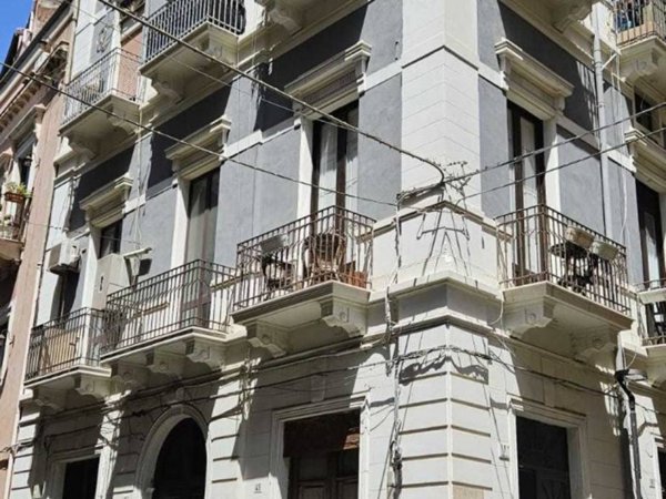 appartamento in vendita a Catania in zona Centro Storico