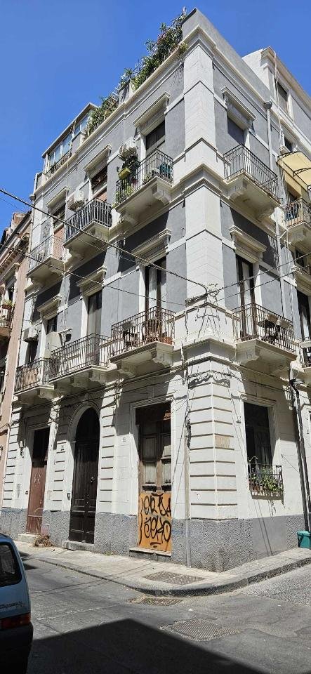 appartamento in vendita a Catania in zona Centro Storico