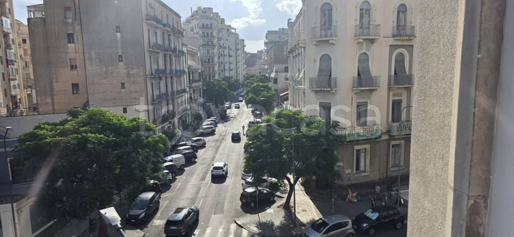 appartamento in vendita a Catania in zona Fontanarossa