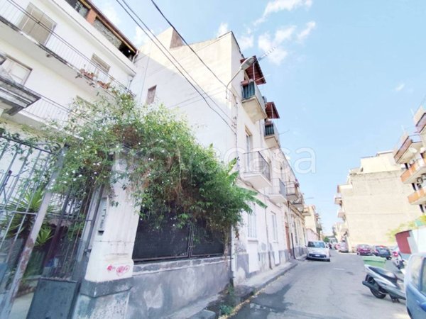 appartamento in vendita a Catania in zona Picanello