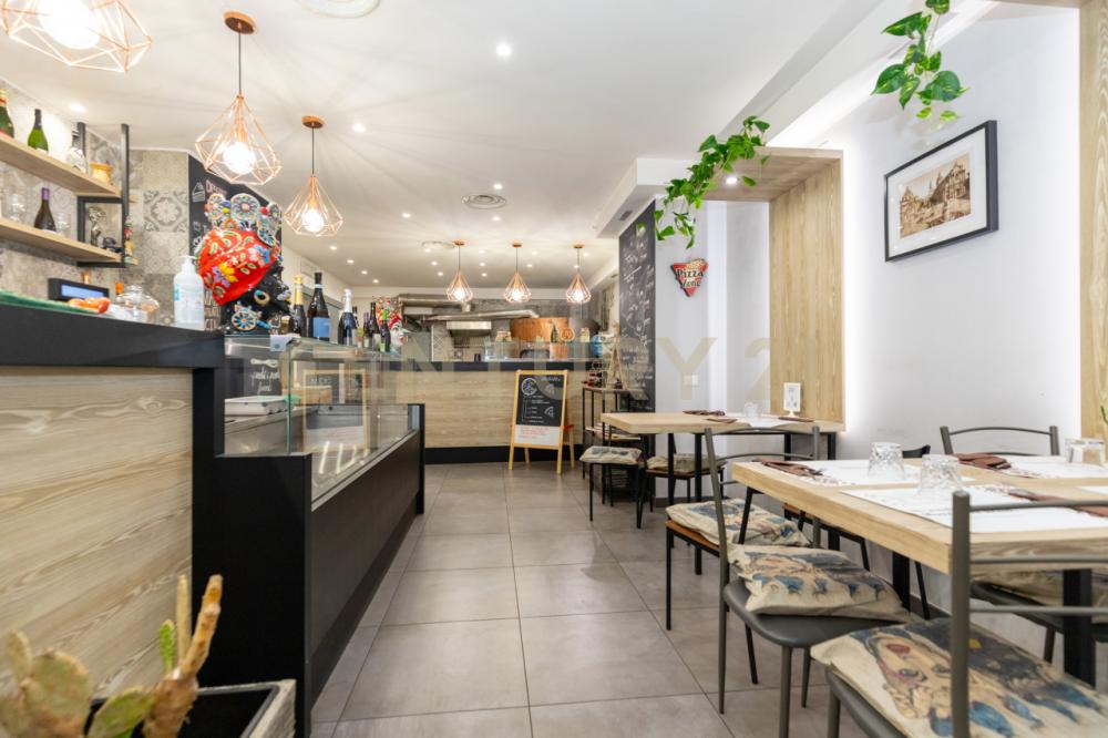 negozio in vendita a Catania in zona Centro Storico