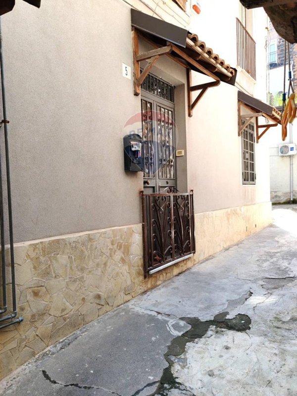 appartamento in vendita a Catania in zona Centro Storico