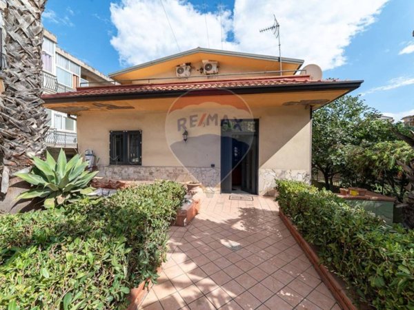 casa indipendente in vendita a Catania in zona San Giorgio