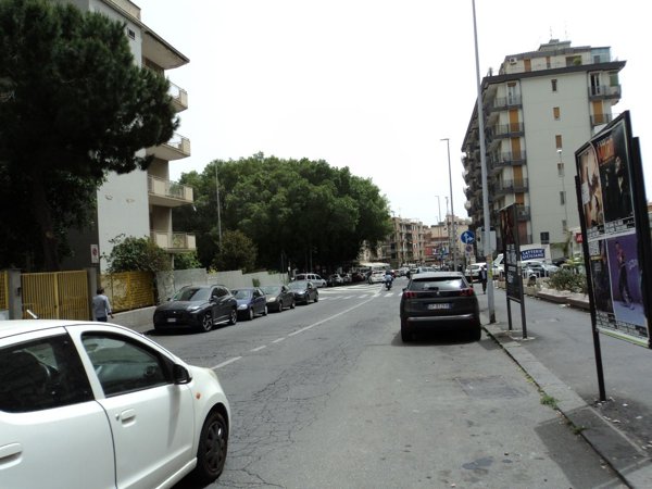 locale di sgombero in vendita a Catania