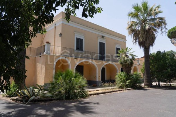 casa indipendente in vendita a Catania