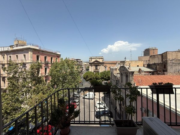 appartamento in vendita a Catania in zona Centro Storico