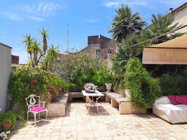 appartamento in vendita a Catania in zona Centro Storico