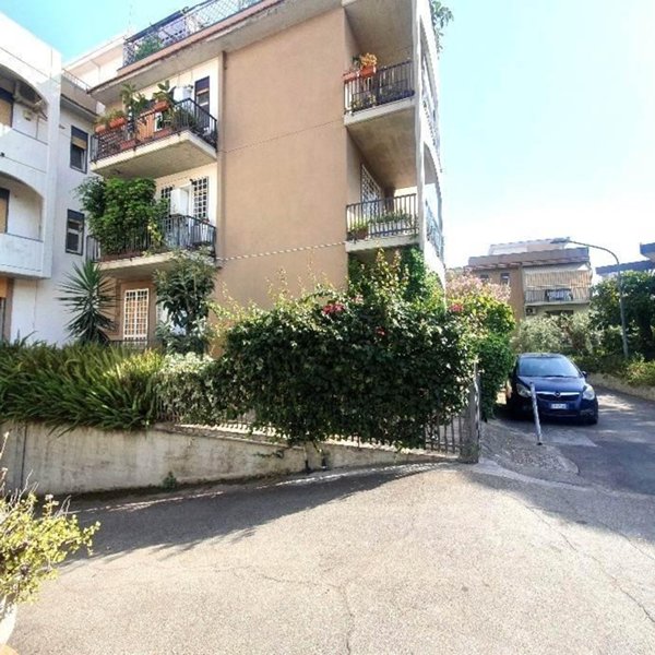 appartamento in vendita a Catania in zona Picanello