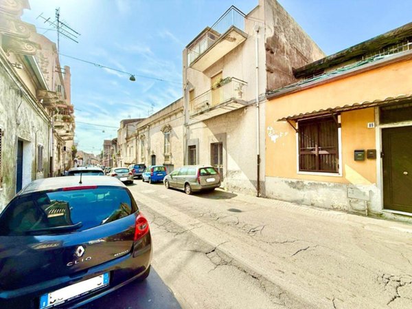 negozio in vendita a Catania in zona Centro Storico