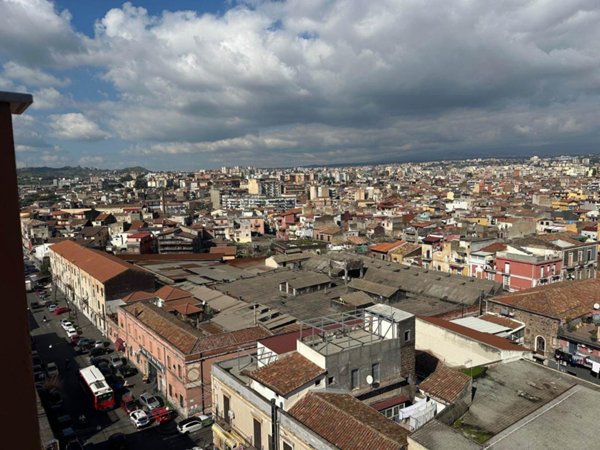 appartamento in vendita a Catania in zona Centro Storico