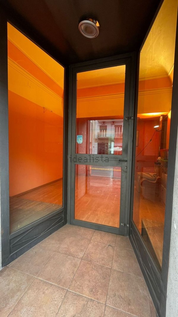 locale commerciale in vendita a Catania