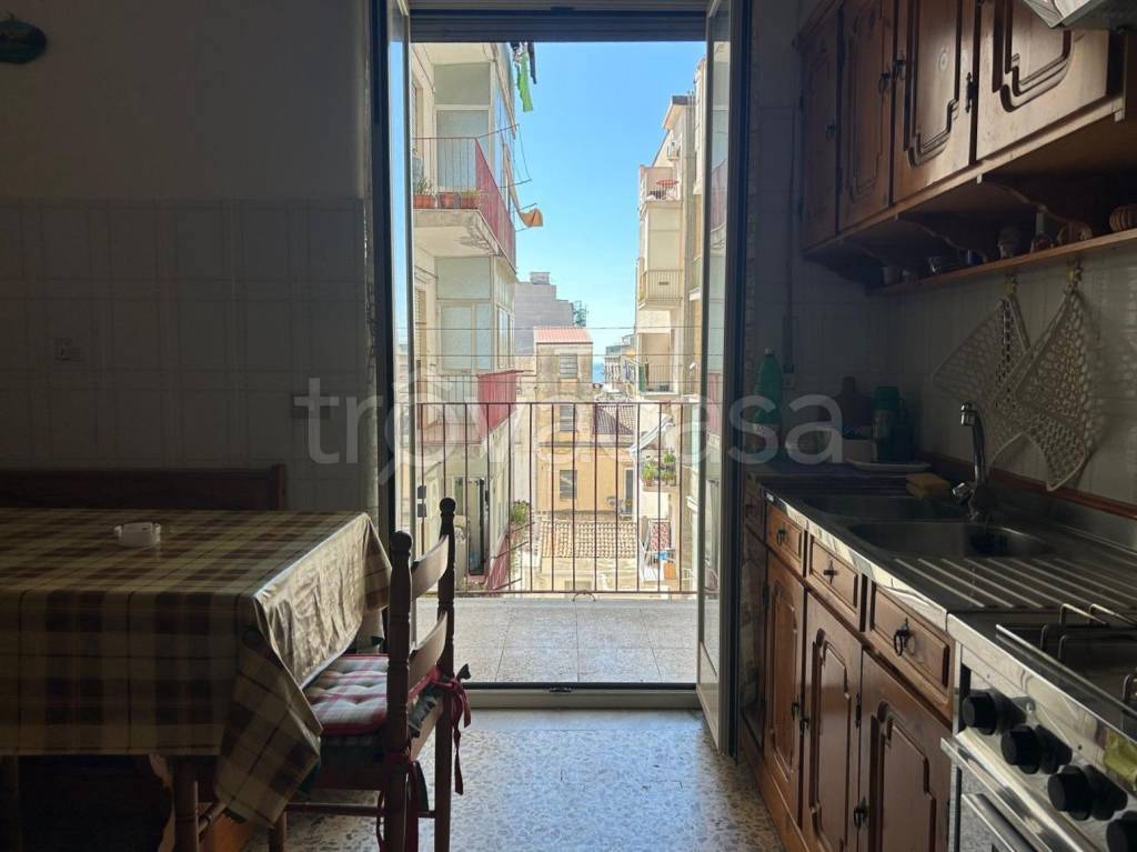 appartamento in vendita a Catania in zona Picanello
