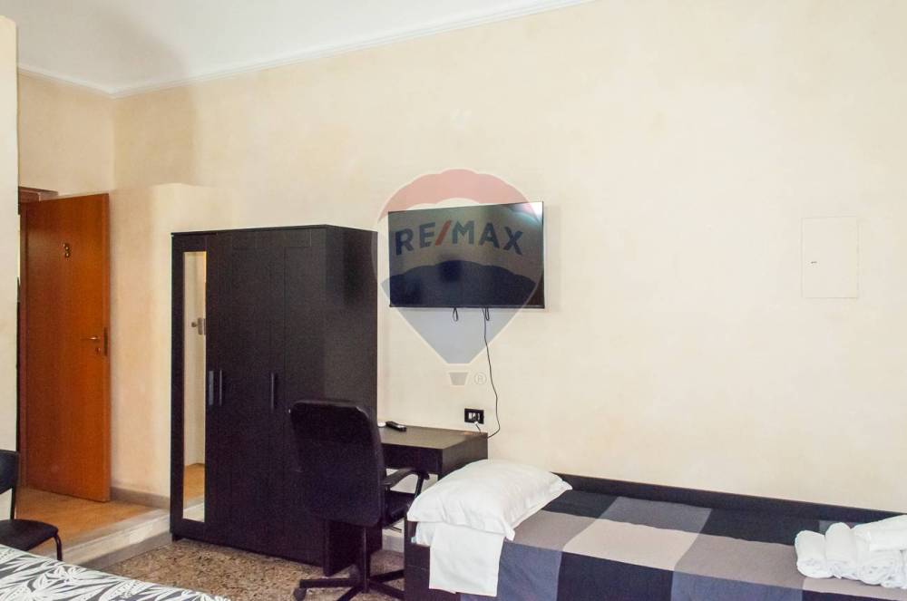 negozio in vendita a Catania in zona Centro Storico