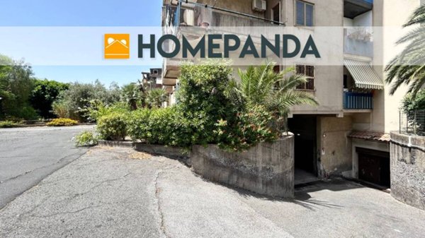 locale commerciale in vendita a Catania