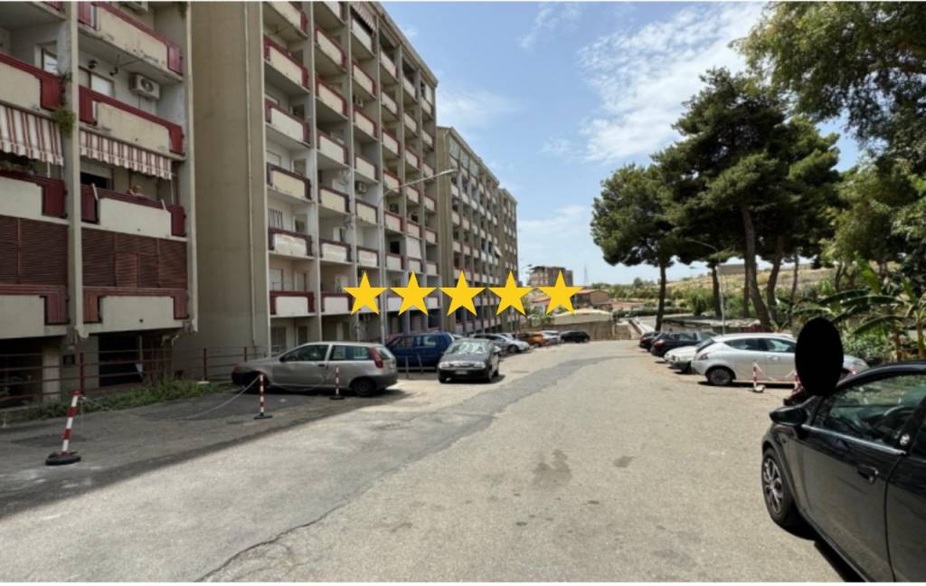 appartamento in vendita a Catania in zona Villaggio Sant'Agata