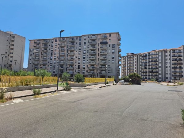 appartamento in vendita a Catania in zona Villaggio Sant'Agata