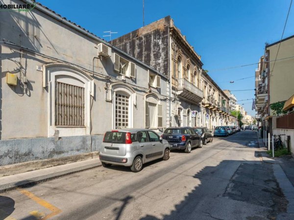 casa indipendente in vendita a Catania in zona Picanello