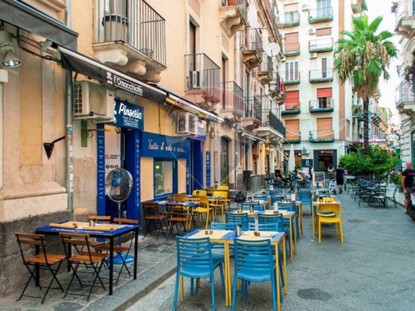 negozio in vendita a Catania in zona Centro Storico