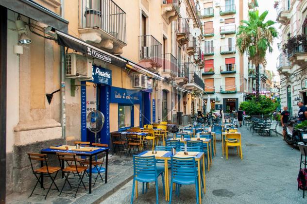 negozio in vendita a Catania in zona Centro Storico