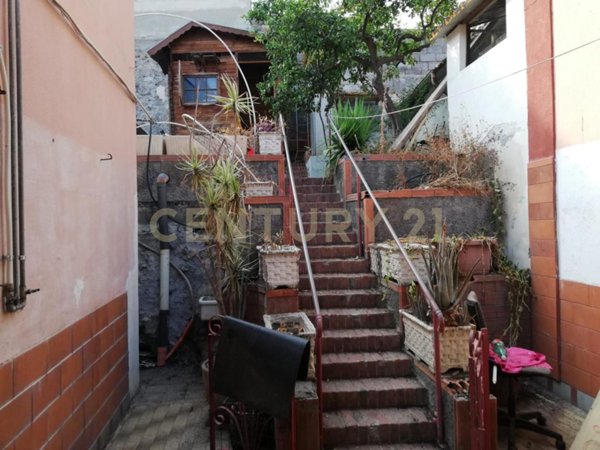 appartamento in vendita a Catania in zona Picanello