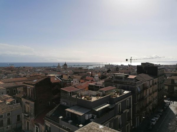 appartamento in vendita a Catania in zona Centro Storico