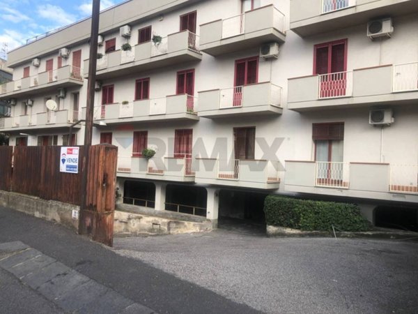 negozio in vendita a Catania in zona Barriera del Bosco