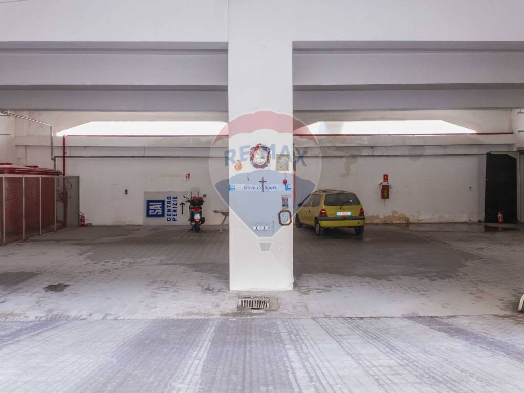 locale commerciale in vendita a Catania