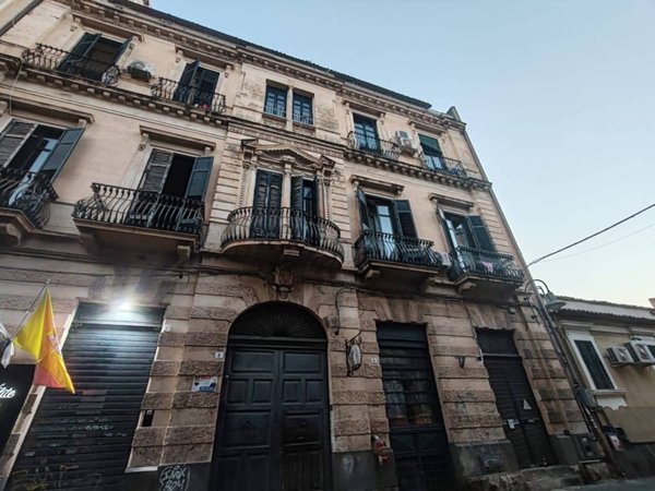 appartamento in vendita a Catania in zona Centro Storico