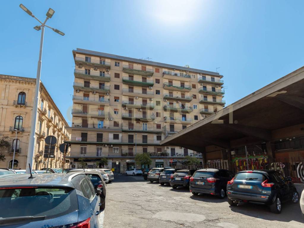 negozio in vendita a Catania in zona Centro Storico