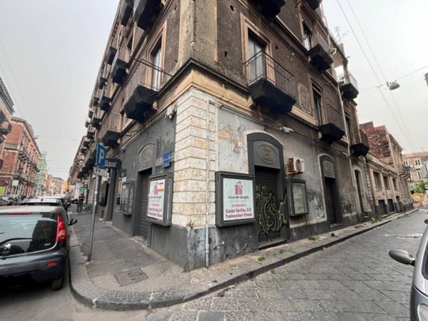 negozio in vendita a Catania in zona Centro Storico